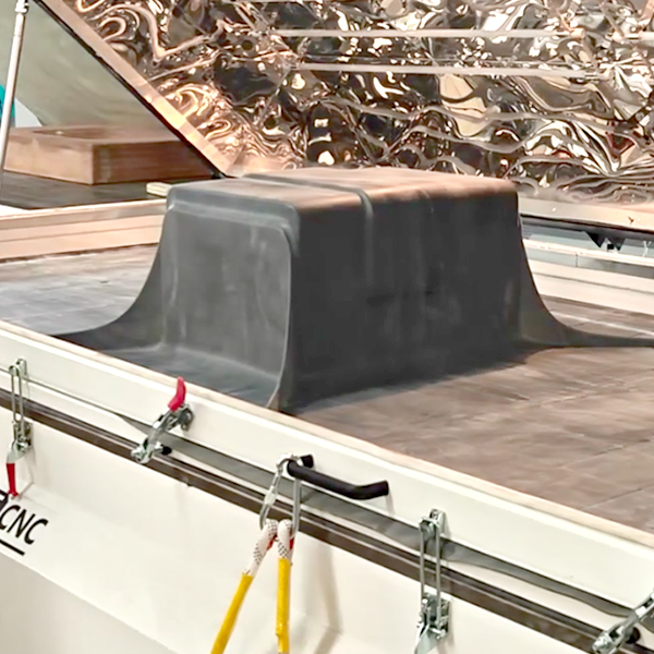 Wood curving vacuum press